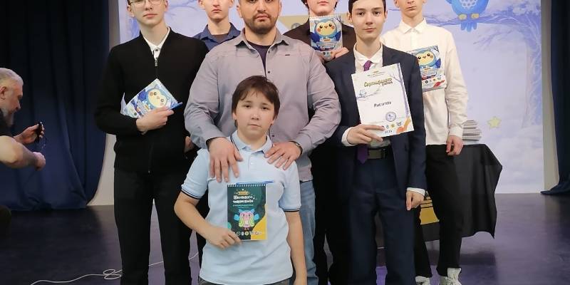 Среди умных: «Мыслители» из Сайгатинской школы взяли бронзу Югры в «Что? Где? Когда?» Среди умных: «Мыслители» из Сайгатинской школы взяли бронзу Югры в «Что? Где? Когда?»
