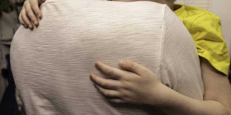 ​Испытание любовью: как пережить кризисы приемного родительства и принять ребенка всем сердцем