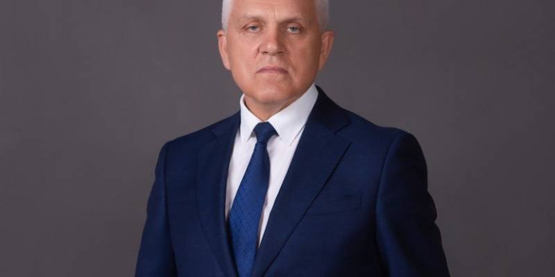 ​На 23 февраля председатель думы Сургутского района пожелал защитникам стойкости и решимости