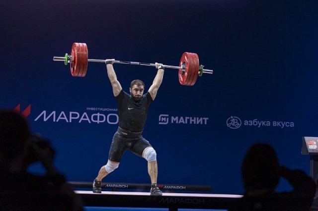 ​Пришел, поднял, победил: тяжелоатлет из Сургутского района взошел на пьедестал чемпионата России