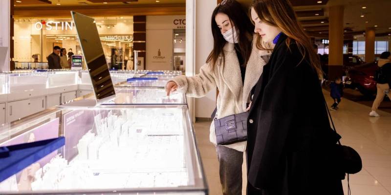 ​Кончится &ndash; купим: зумеры отказываются от шопинга, и вот почему