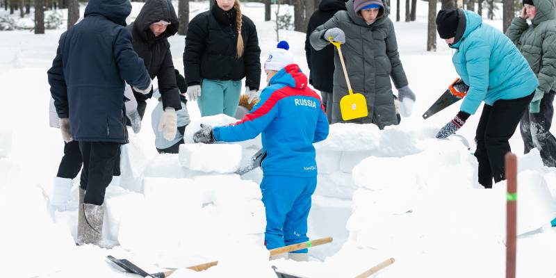 ​Снег и лопата: что нам стоит иглу построить &ndash; о необычном фестивале в Барсово