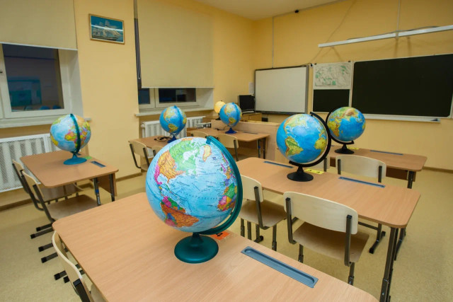 ​#Дастинлукас: школьники унижают учителей в соцсетях