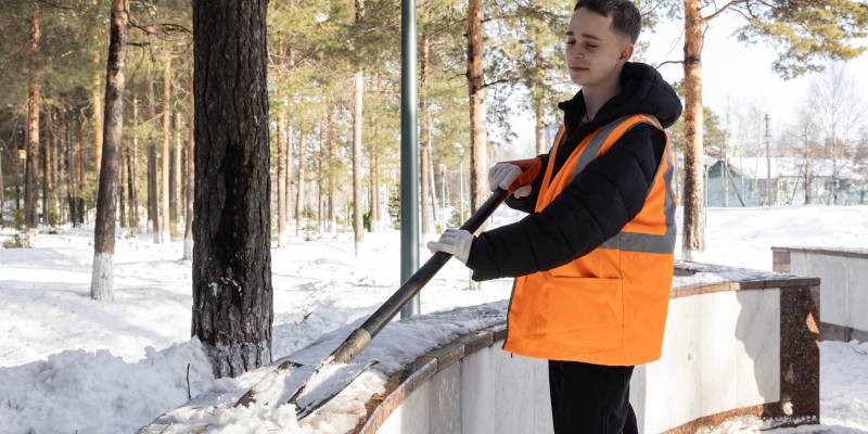 ​Мам, я сам: более 1800 подростков из Сургутского района получат возможность заработать в 2026 году