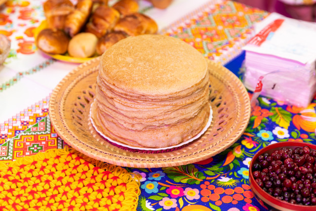 Во, блин: как Сургутский район сытно прощался с опостылевшей зимой