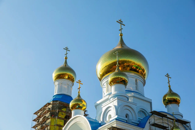 ​Российские зумеры покупают масла в церквях и используют их в качестве духов