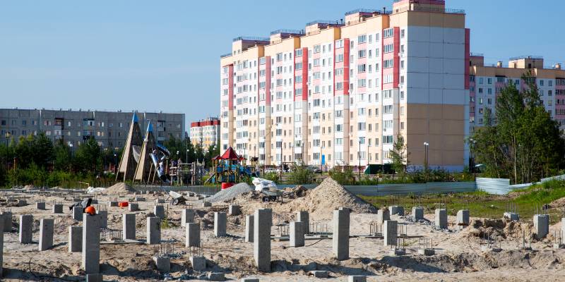 ​2000 квадратов силы: в Лянторе строят один из самых крупных спорткомплексов в Сургутском районе