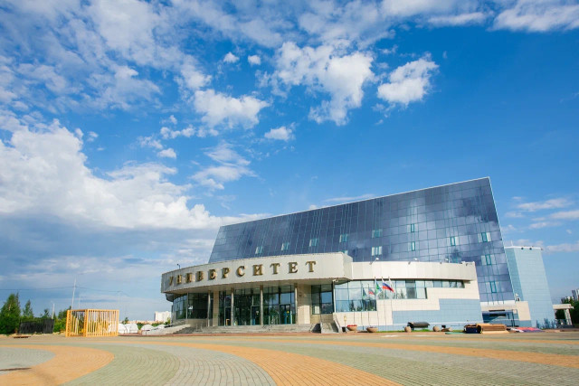 ​В Югре увеличили квоты для целевиков в вузах на 2026-2027 учебный год