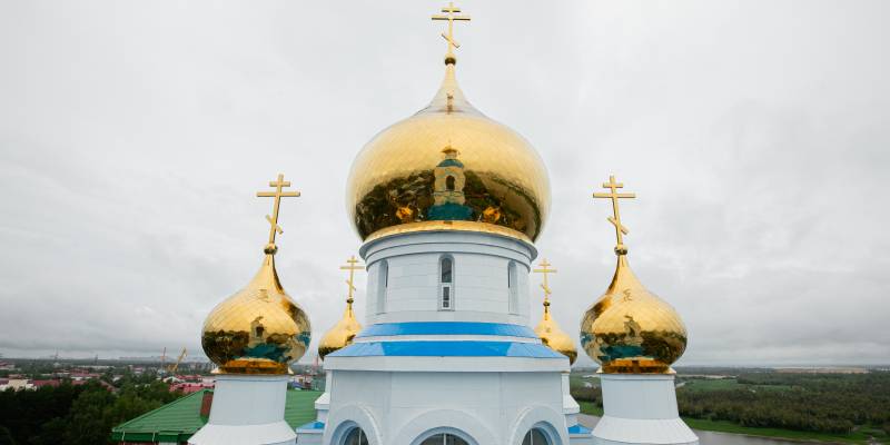 Как нарисовать надежду: репортаж из нового храма в Белом Яре Как нарисовать надежду: репортаж из нового храма в Белом Яре