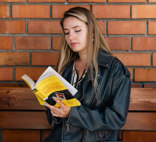 Книги для отпуска от тех, кто знает в этом толк: библиотекарей, депутатов и журналистов Книги для отпуска от тех, кто знает в этом толк: библиотекарей, депутатов и журналистов