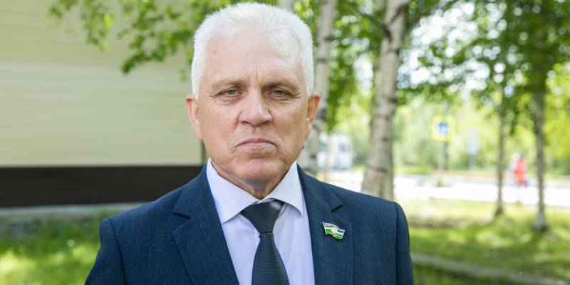 Здоровья, счастья и мира пожелал югорчанам председатель думы Сургутского района