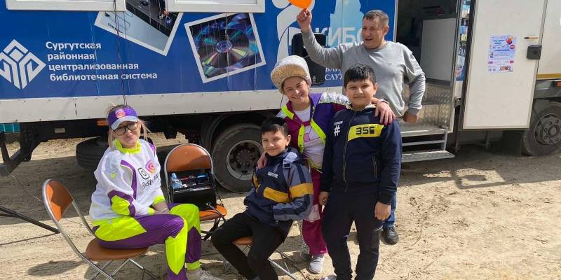 Книжный фургон Сургутского района совершил свыше полутысячи выездов в поселки