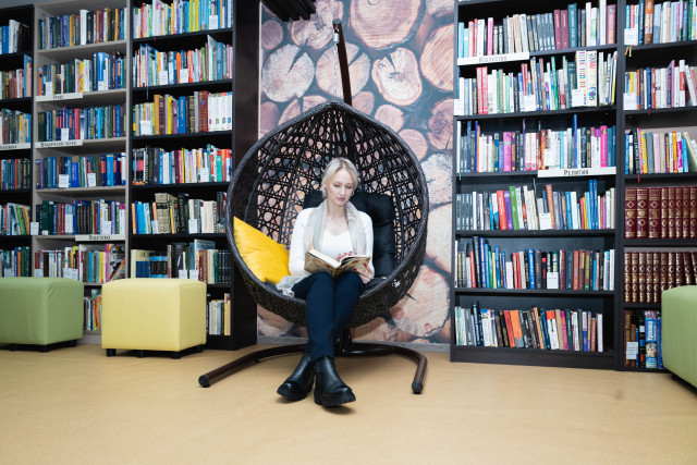 ​Мыслители и бунтари: подборка &laquo;зимних&raquo; книг от редакции &laquo;Вестника&raquo;