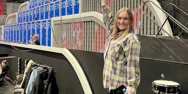 ​Выпускница школы искусств из Лянтора вышла в финал шоу &laquo;Ну-ка, все вместе! Хором!&raquo;