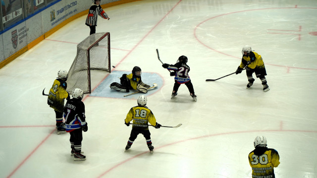 ​Что за львы эти &laquo;тигры&raquo;: югорские хоккеисты одержали победу на льду