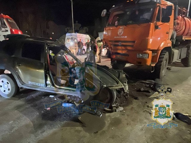 В Пыть-Яхе в ДТП с «КамАЗом» погиб человек В Пыть-Яхе в ДТП с «КамАЗом» погиб человек