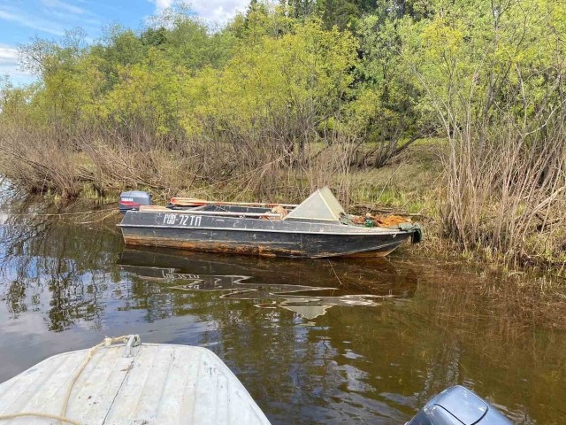 В Саранпауле найдено тело мужчины возле лодки В Саранпауле найдено тело мужчины возле лодки