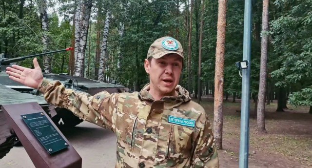 В Интернете набирает популярность влог югорчанина с Донбасса