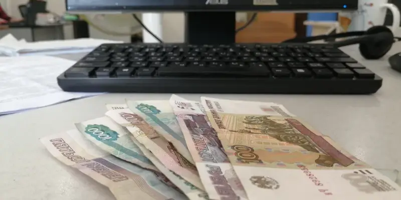 В ХМАО раскрыли топ самых дефицитных профессий, которым предлагают высокие зарплаты