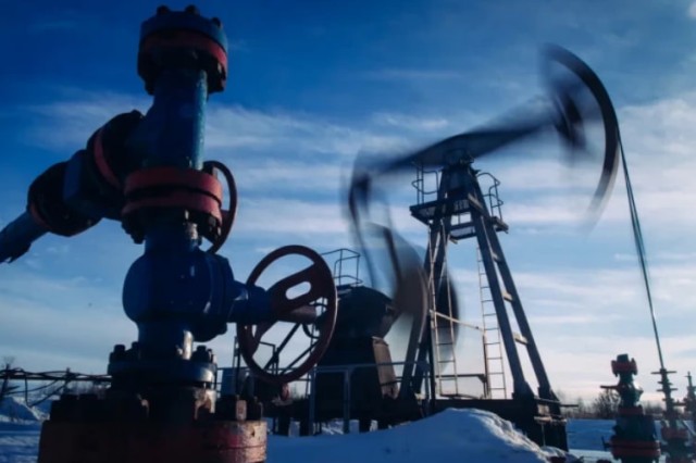 ​Эксперты объяснили, почему от роста налога на добычу нефти страдает бюджет ХМАО