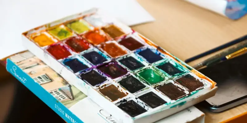 Врагов жителей Сургута в мерзком формате рисует подросток за деньги Врагов жителей Сургута в мерзком формате рисует подросток за деньги