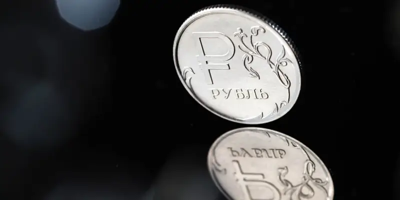 ​Банк России сохранил рекордную ключевую ставку четвертый раз подряд
