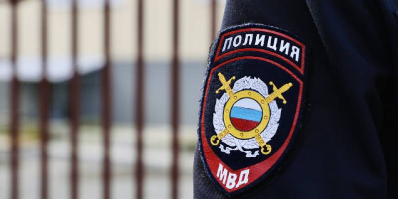 ​&laquo;Уезжай на родину&raquo;: женщина накинулась на девушку с ребенком в Сургуте