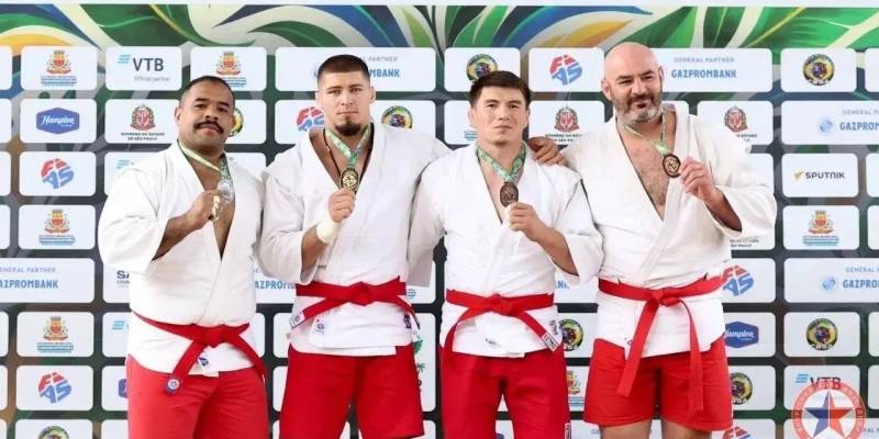 ​Спортсмен из Нижневартовска стал чемпионом мира по пляжному самбо