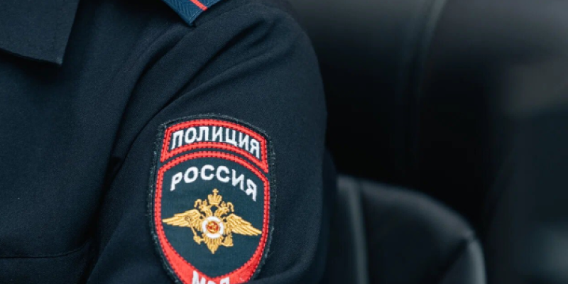 Две правды у одной реки: рейд в ХМАО обернулся жестким конфликтом полицейского с молодой матерью