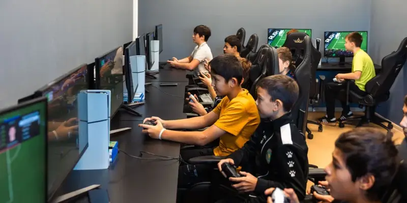 ​ГК «Сибпромстрой» помог открыть первый в России центр цифровых видов спорта в Сургутском районе