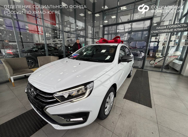 ​Новые машины выдали жителям ХМАО, которые травмировались на производстве