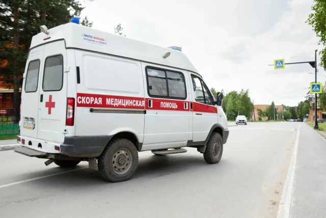 ​В Сургуте неизвестный жестко избил парня до полусмерти. Видео