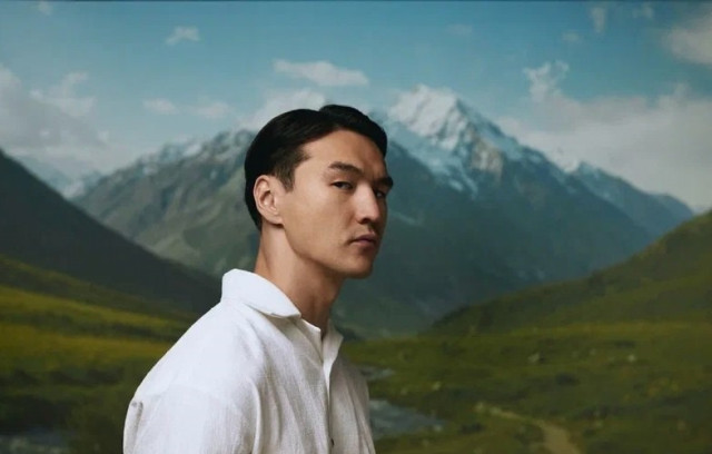 ​Из-за раскупленных билетов на стендап комику Сабурову придется задержаться в Югре