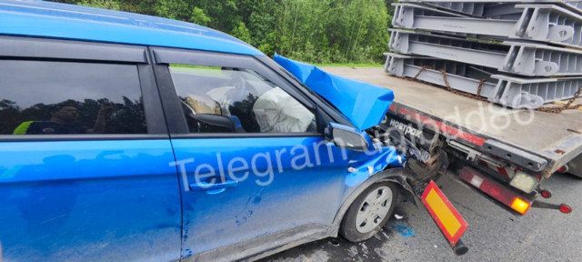 В ХМАО в ДТП с грузовиком пострадал годовалый ребенок В ХМАО в ДТП с грузовиком пострадал годовалый ребенок