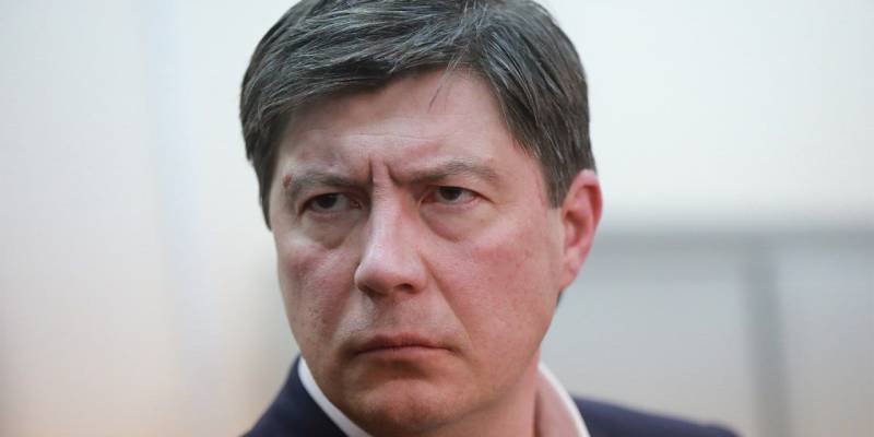 ​Экс-владельцу банка «Югра» Алексею Хотину продлили арест