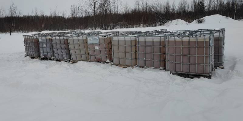 Полицейские по следу обуви раскрыли кражу 20 тонн бурового масла с месторождения ХМАО