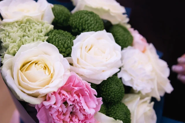 ​Небанальные цветы девушкам из ХМАО к 8 марта. Подборка