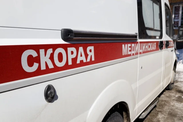 В Сургуте из окна восьмого этажа больницы выпал пенсионер В Сургуте из окна восьмого этажа больницы выпал пенсионер