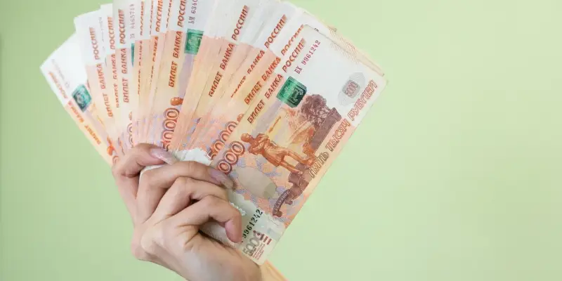 ​Зарплаты половины жителей ХМАО превысят 200 тысяч рублей