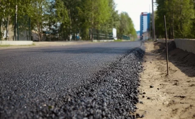 ​В ХМАО полная подростков легковушка протаранила столб