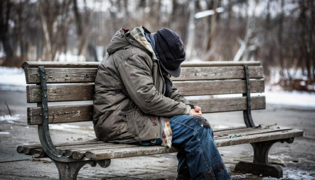 ​Деньги на билет домой для бездомного, потерявшего родственников, ищут жители Нижневартовска