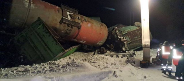 ​Поезд из Нижневартовска не доехал до Пензы из-за пьяного машиниста, устроившего аварию