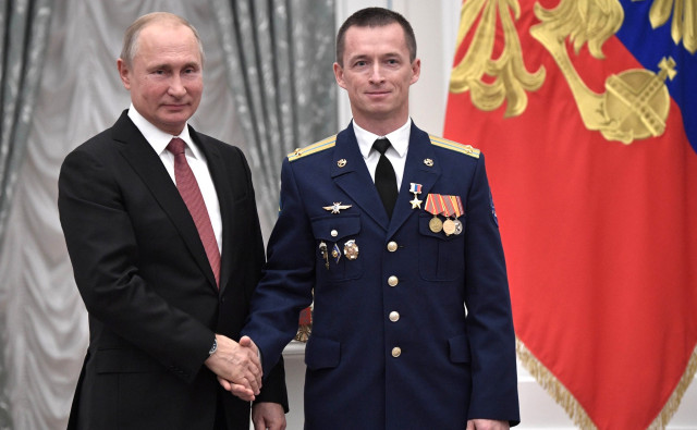 Первый космонавт Югры неожиданно приехал на родину