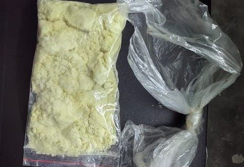 ​Девушка с курьерским весом наркотиков попалась полицейским в Нижневартовске