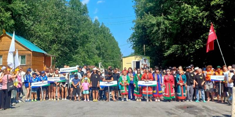 Сборная Сургутского района поборолась за путевки на Кубок губернатора по гребле на обласах
