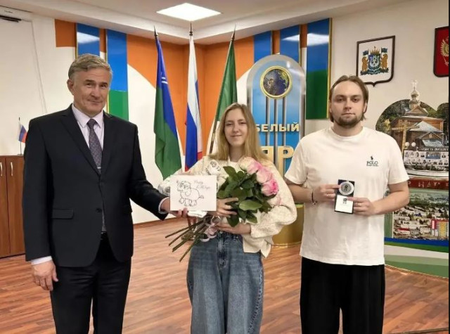 В Белом Яре зарегистрирован сотый новорожденный с начала года В Белом Яре зарегистрирован сотый новорожденный с начала года