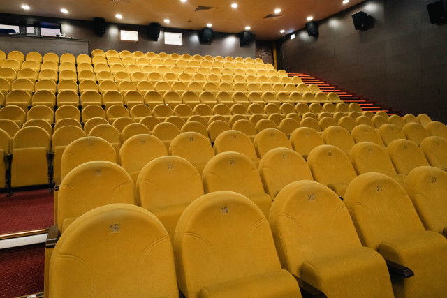 Александр Буйнов отменил концерт в крупном городе ХМАО