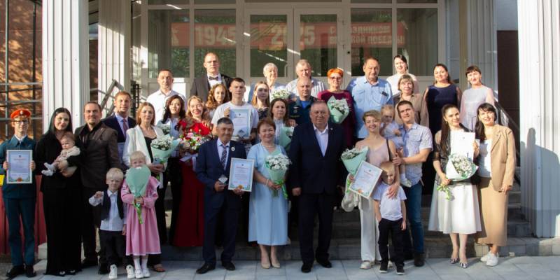 ​В Лянторе чествовали семьи, сохраняющие традиции
