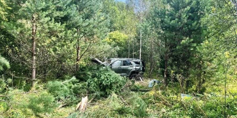 Семья из Югры на &laquo;Танке&raquo; перевернулась на трассе в Тюменской области