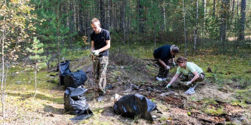 В Сургутском районе с начала года провели более сотни субботников В Сургутском районе с начала года провели более сотни субботников